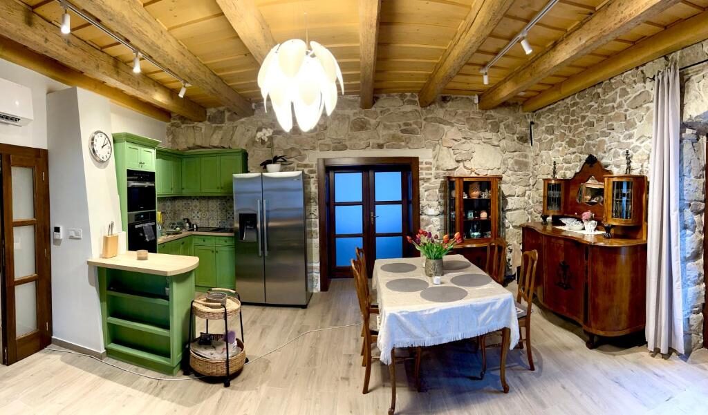kiss-henézi guest house